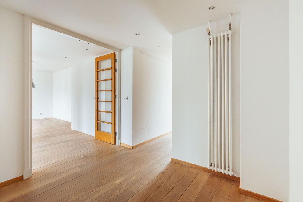 Property photo 3 of 31