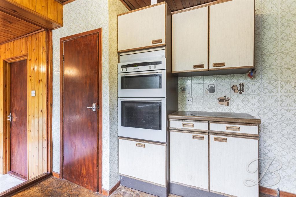 Property photo 3 of 21 CC13.Jpg