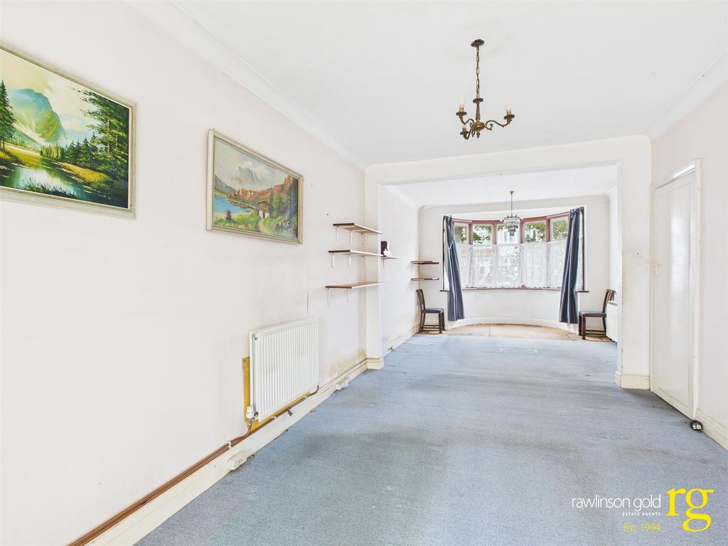 Property photo 2 of 13 Cam02900G0-Pr0284-Still004.Jpg