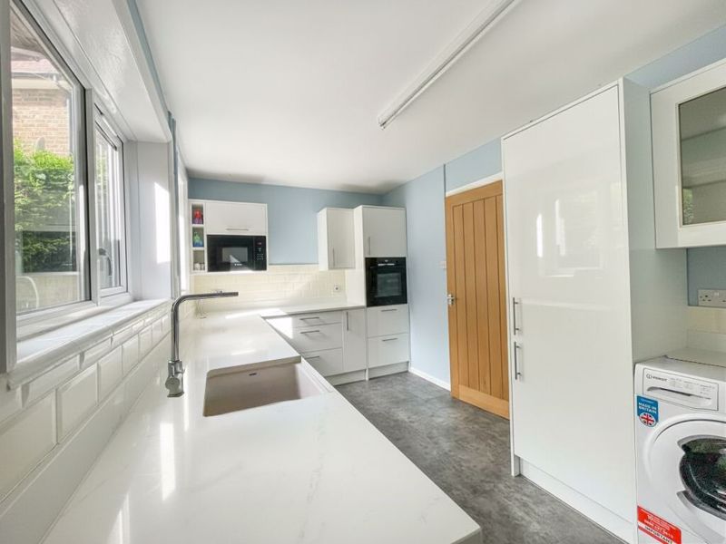 Property photo 2 of 10 Photo 2