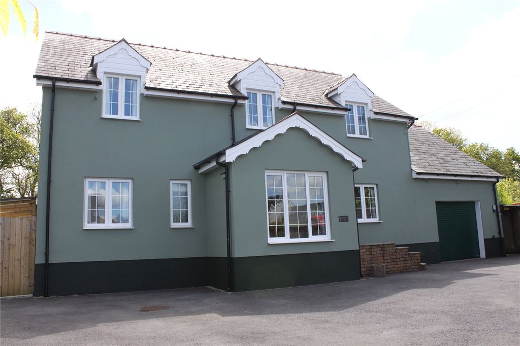 Property photo 1 of 28 Picture No. 45