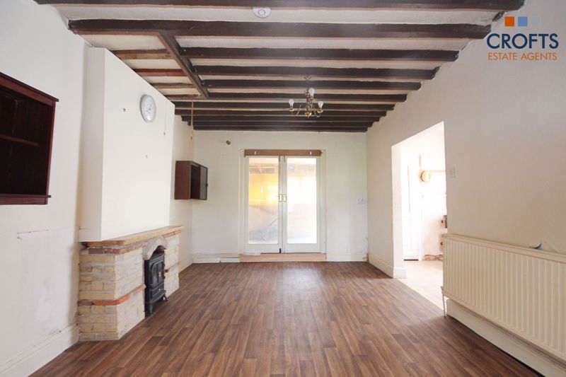 Property photo 3 of 11 Dining Room