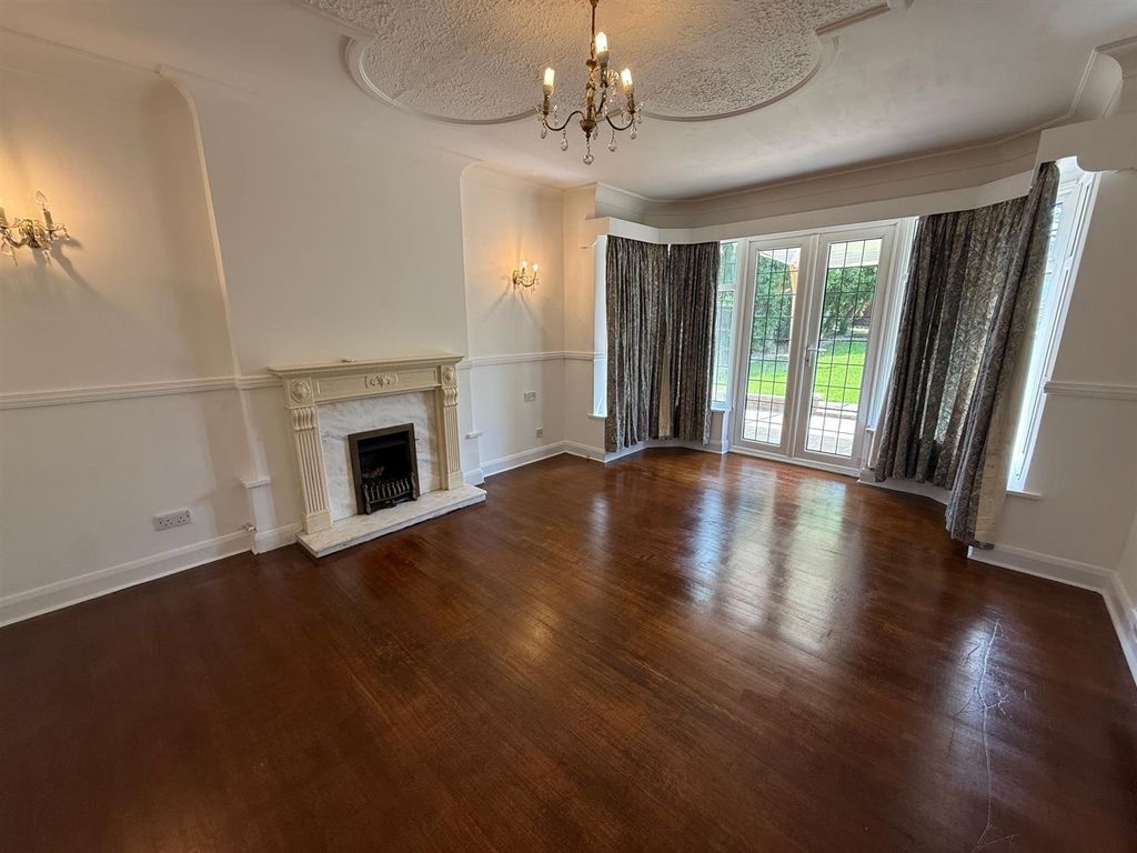 Property photo 2 of 17 19.Jpg