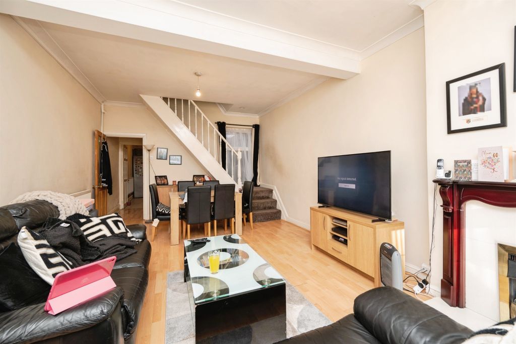 Property photo 3 of 23