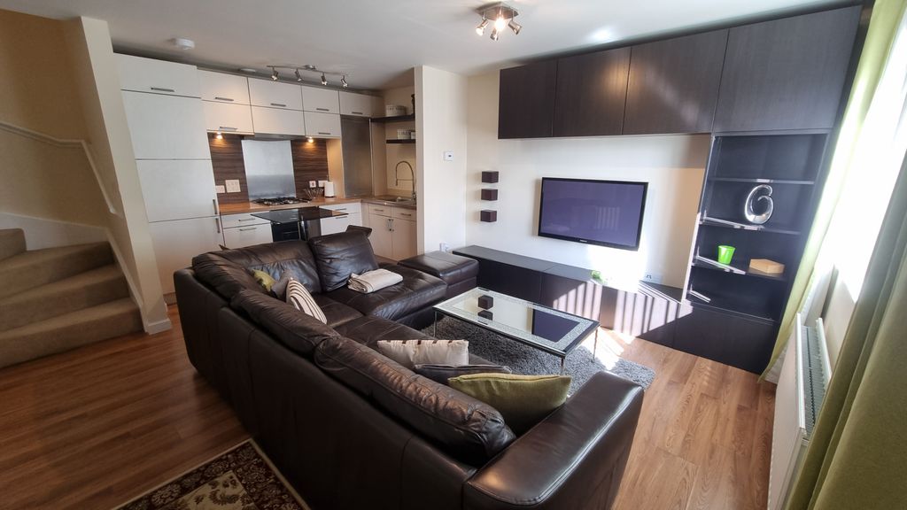 Property photo 2 of 13