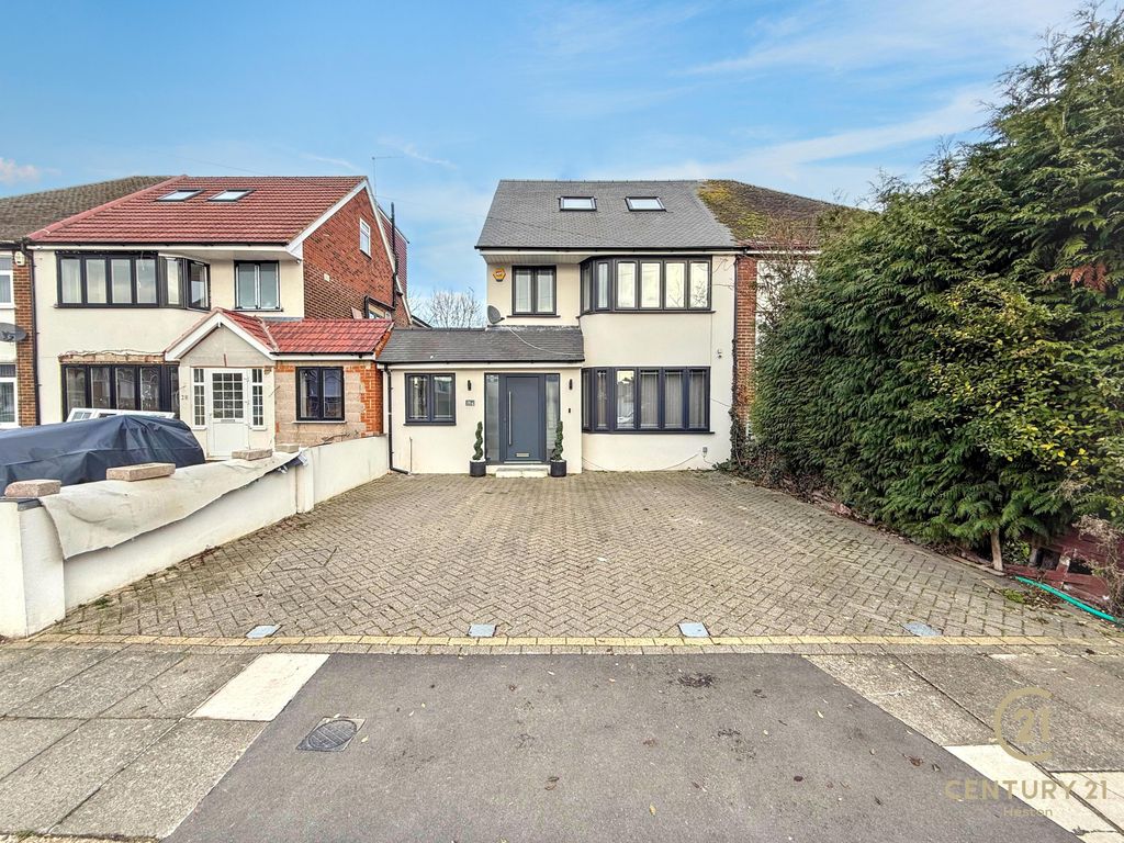 Property photo 1 of 23