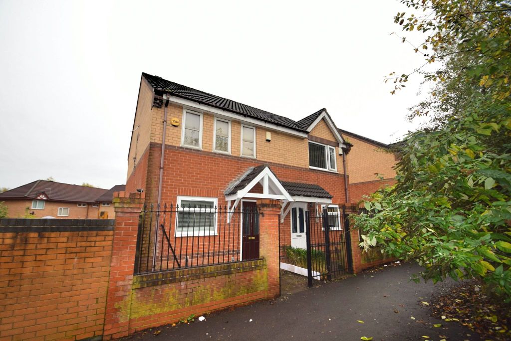Property photo 1 of 11 2 Bedroom Semi Detached For Rent