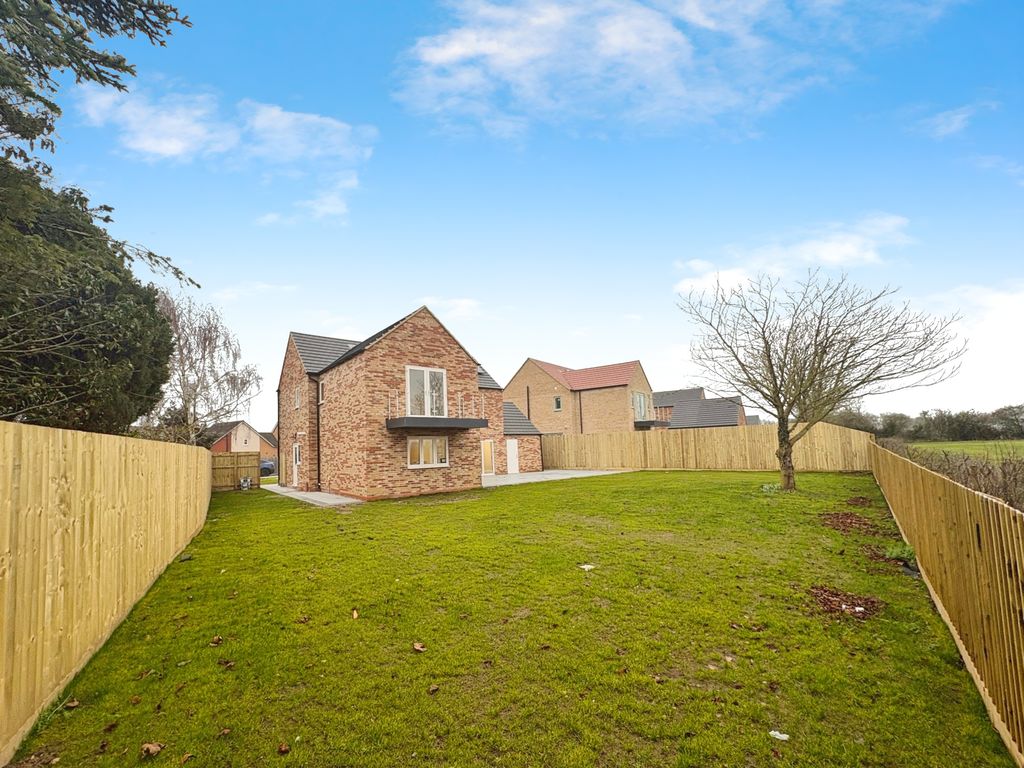 Property photo 2 of 23 B05439A0-Img_8129