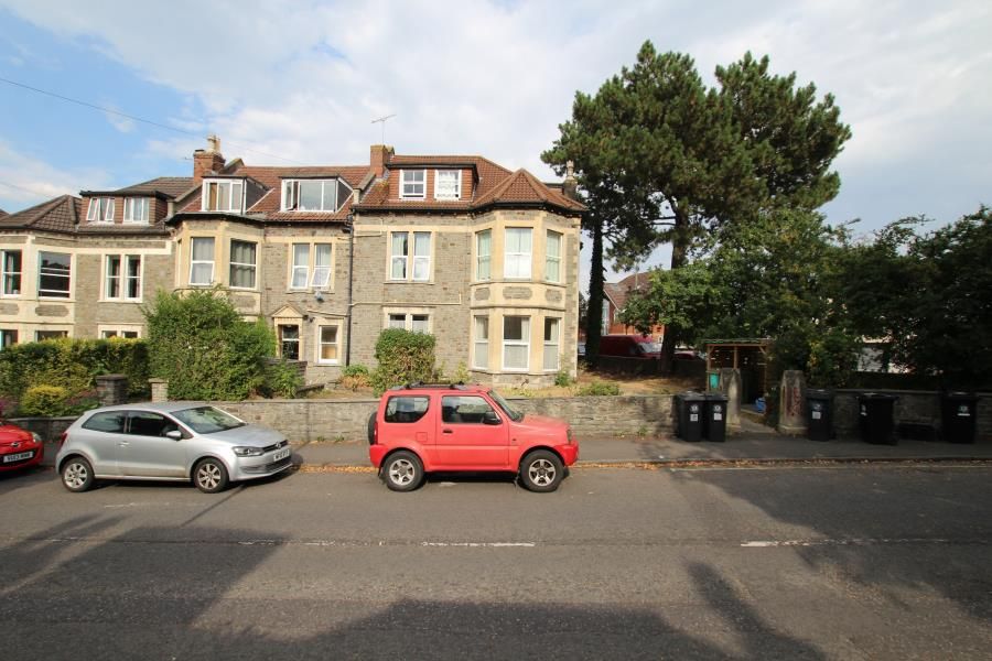 Property photo 1 of 6