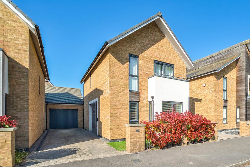 Property photo 1 of 19 Photo 6