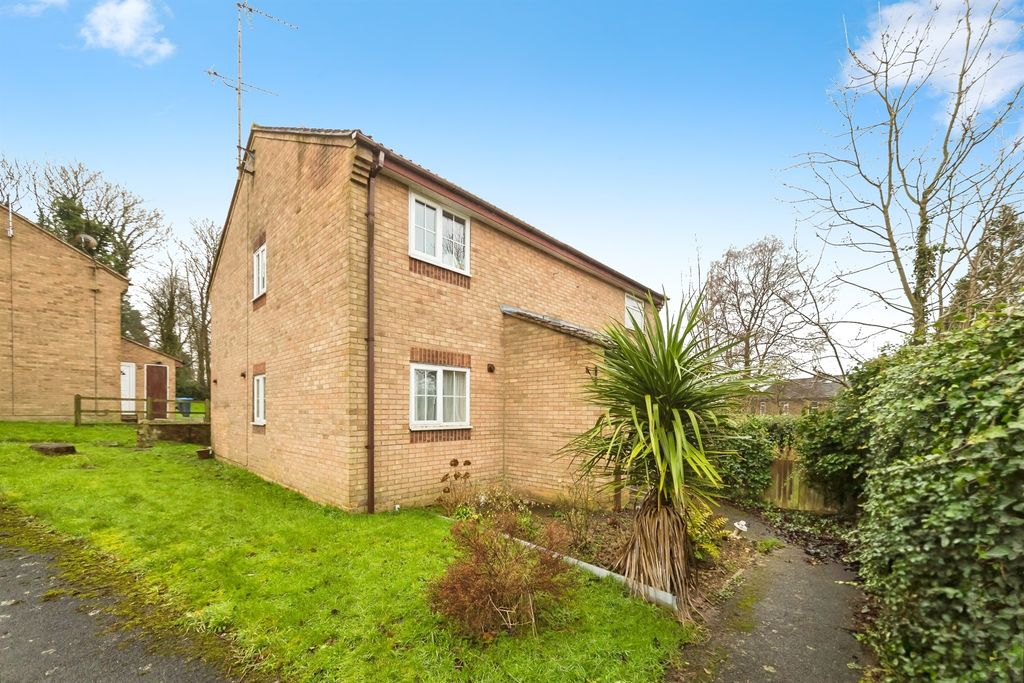 Property photo 2 of 5