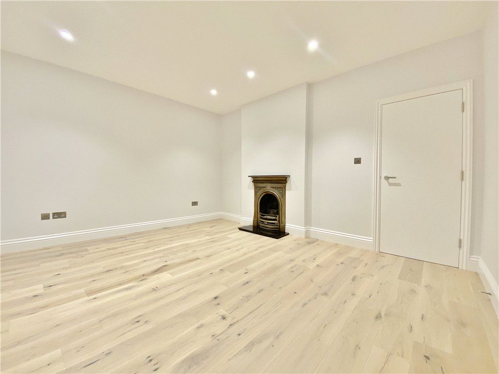 Property photo 2 of 8 Reception Room