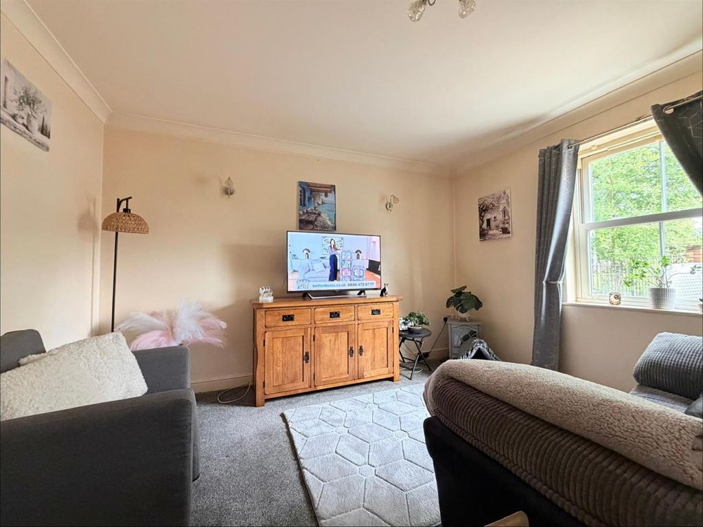 Property photo 2 of 6