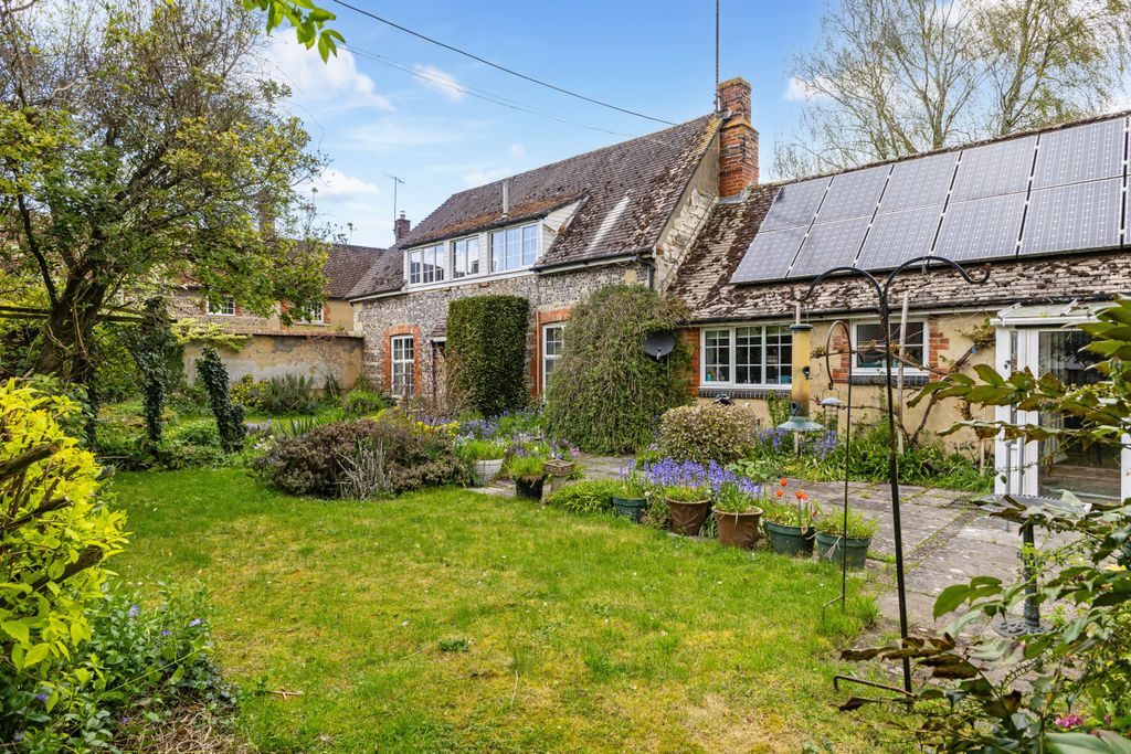 Property photo 2 of 16