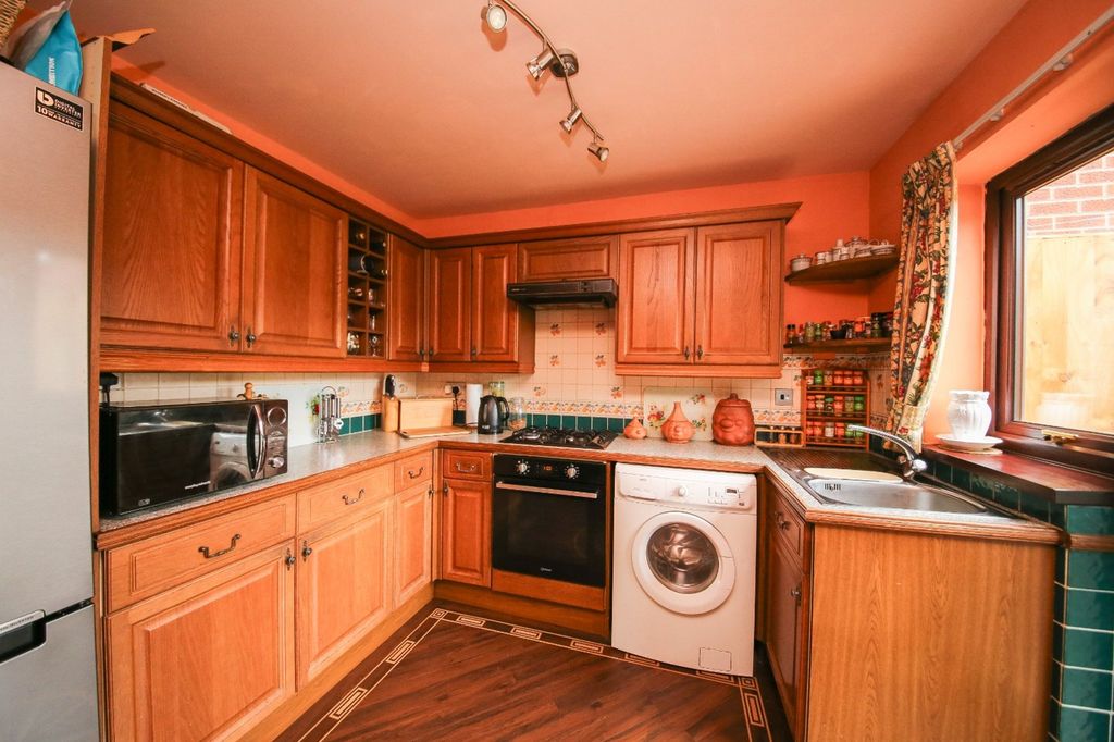 Property photo 3 of 24