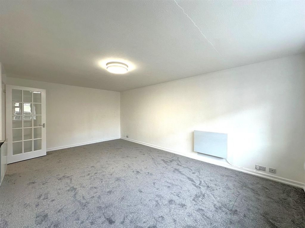 Property photo 2 of 6 2.Jpg