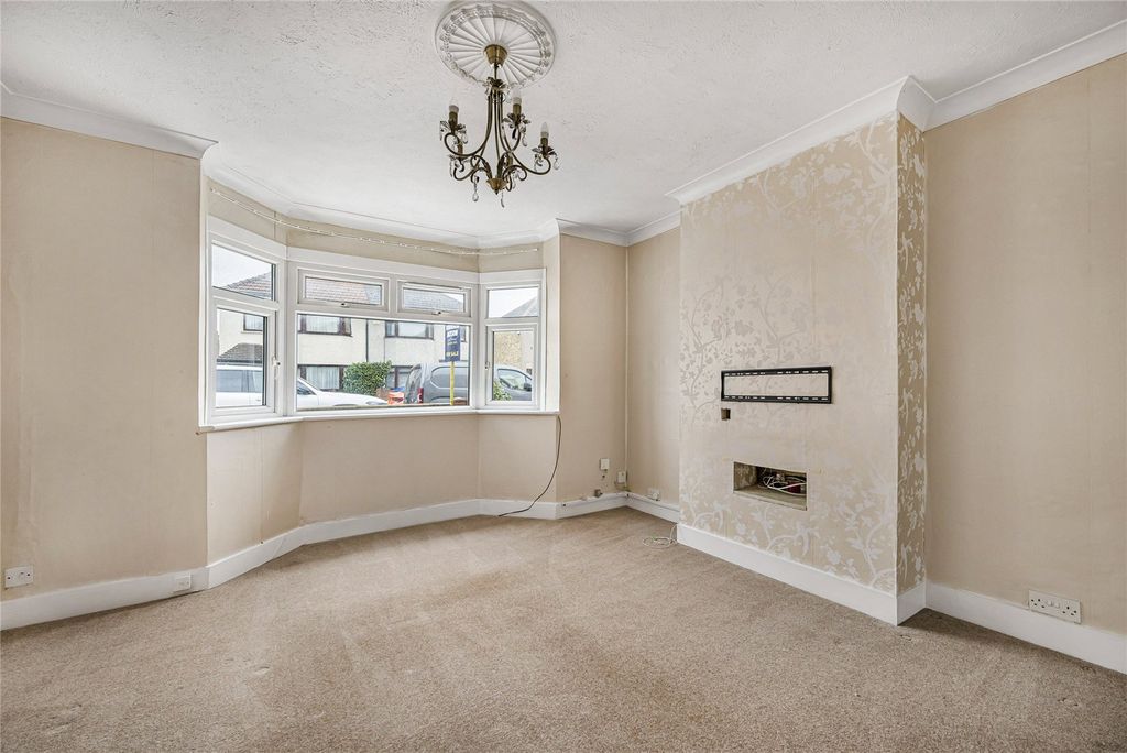 Property photo 2 of 17 Picture No. 14