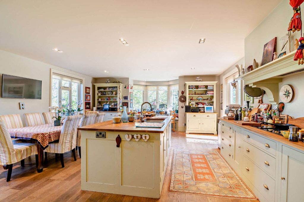 Property photo 3 of 31 Picture No. 20