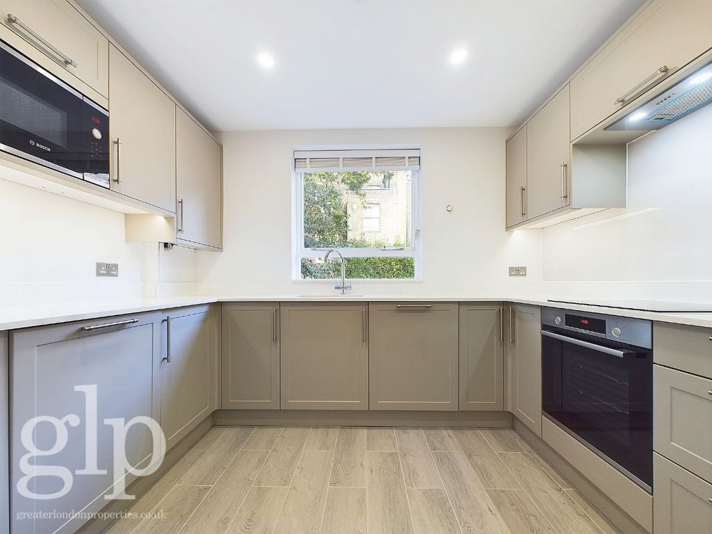 Property photo 2 of 20 3643515