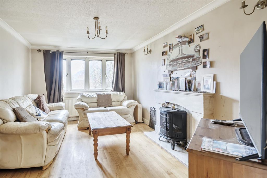 Property photo 3 of 18 Reception Room