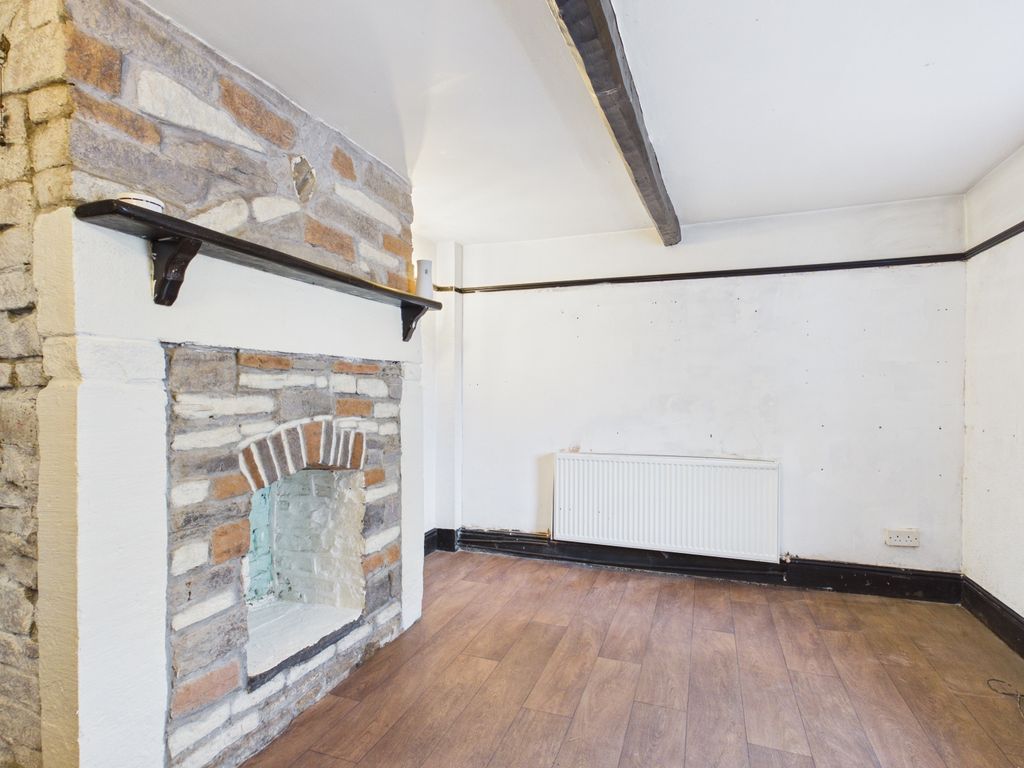 Property photo 2 of 18 Cam03729G0-Pr0291-Still001