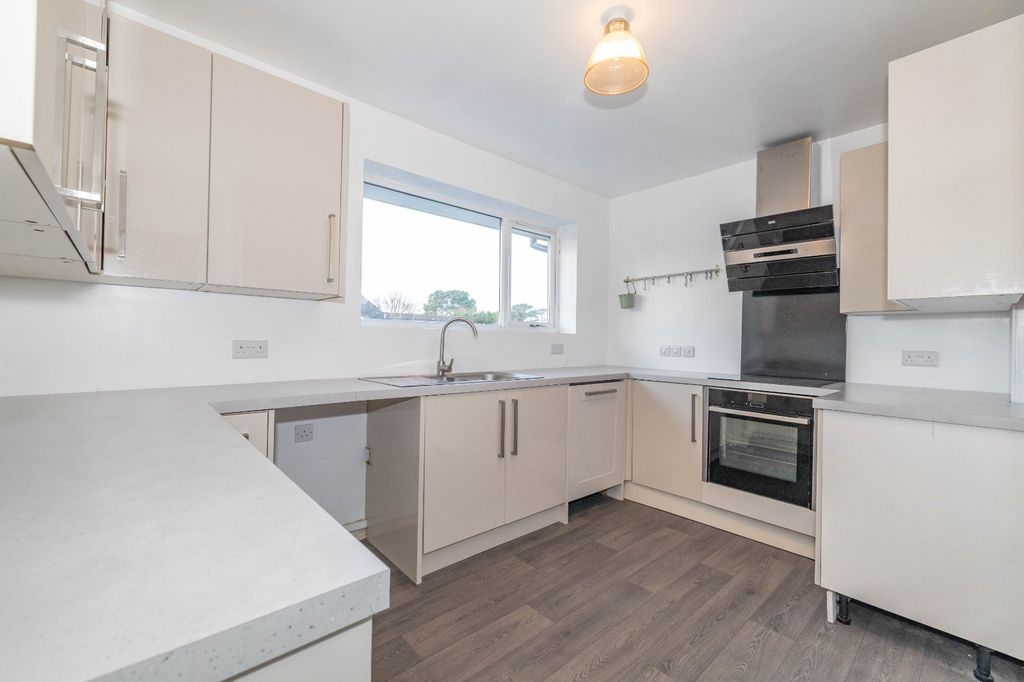 Property photo 2 of 17 Picture 2