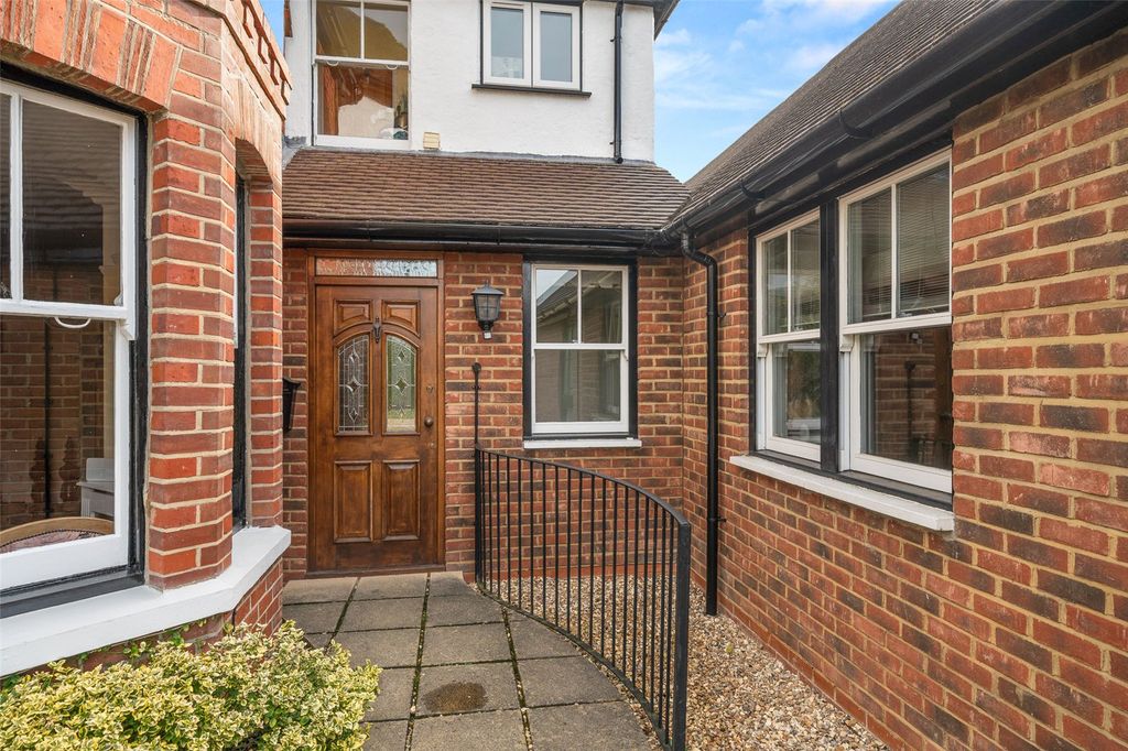 Property photo 1 of 8 Picture No. 14