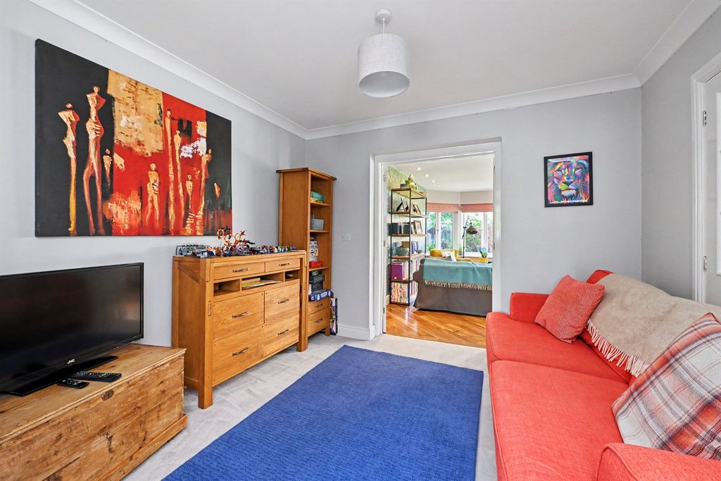 Property photo 3 of 23