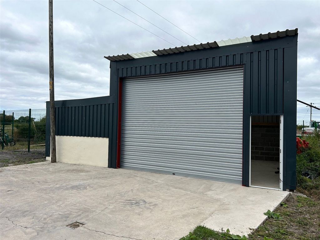 Property photo 2 of 10 Picture No. 02