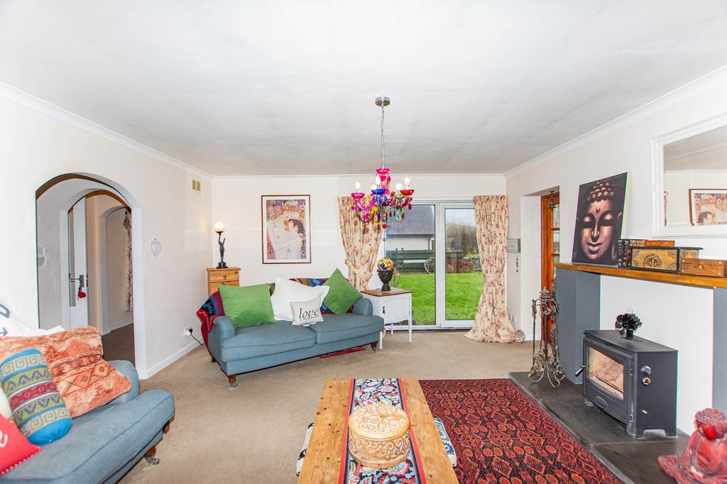 Property photo 2 of 19 Not Specified