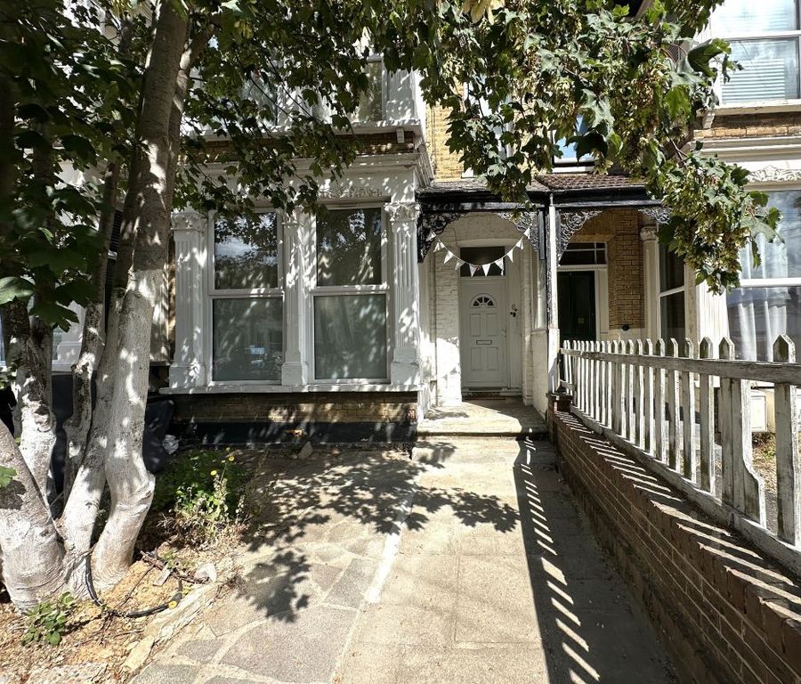 Property photo 1 of 9