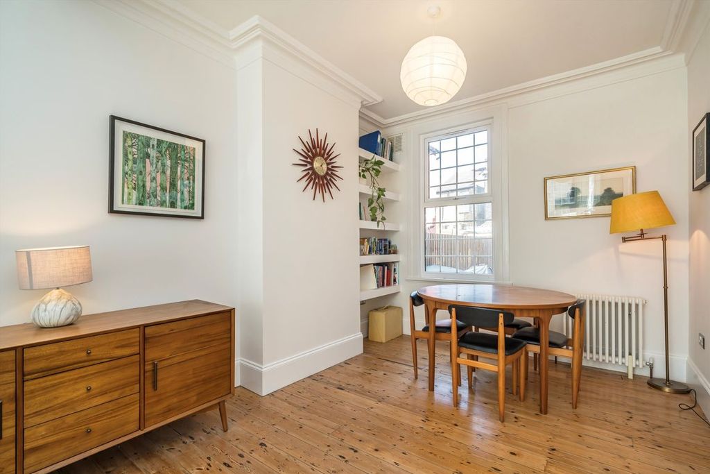 Property photo 3 of 8