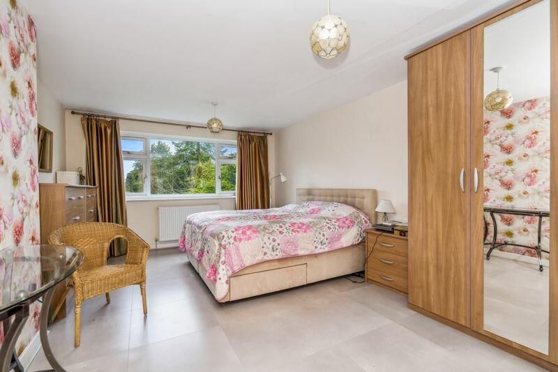 Property photo 3 of 16 Bedroom