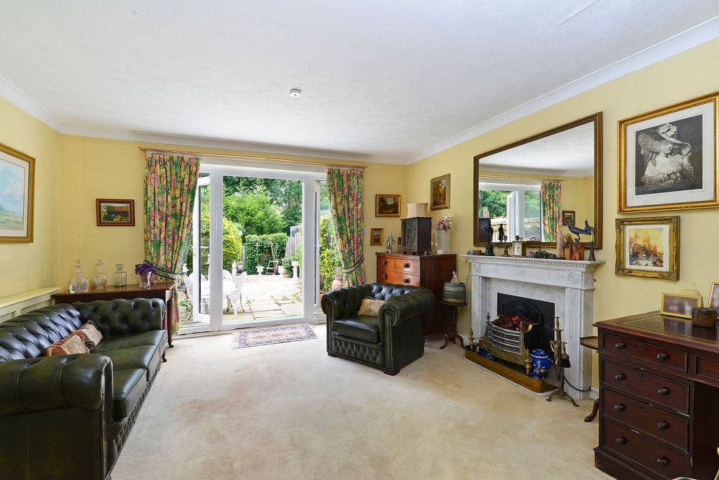 Property photo 2 of 7