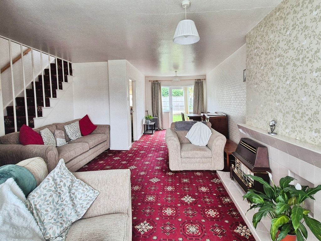 Property photo 2 of 11