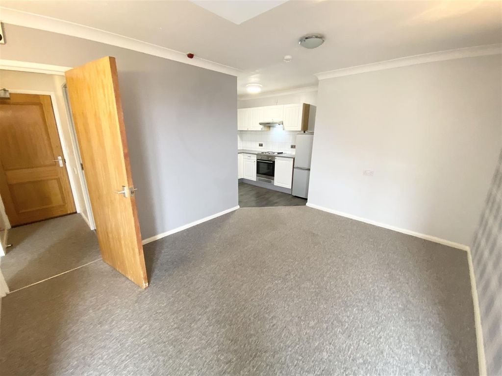 Property photo 2 of 12 Img_7925.Jpg