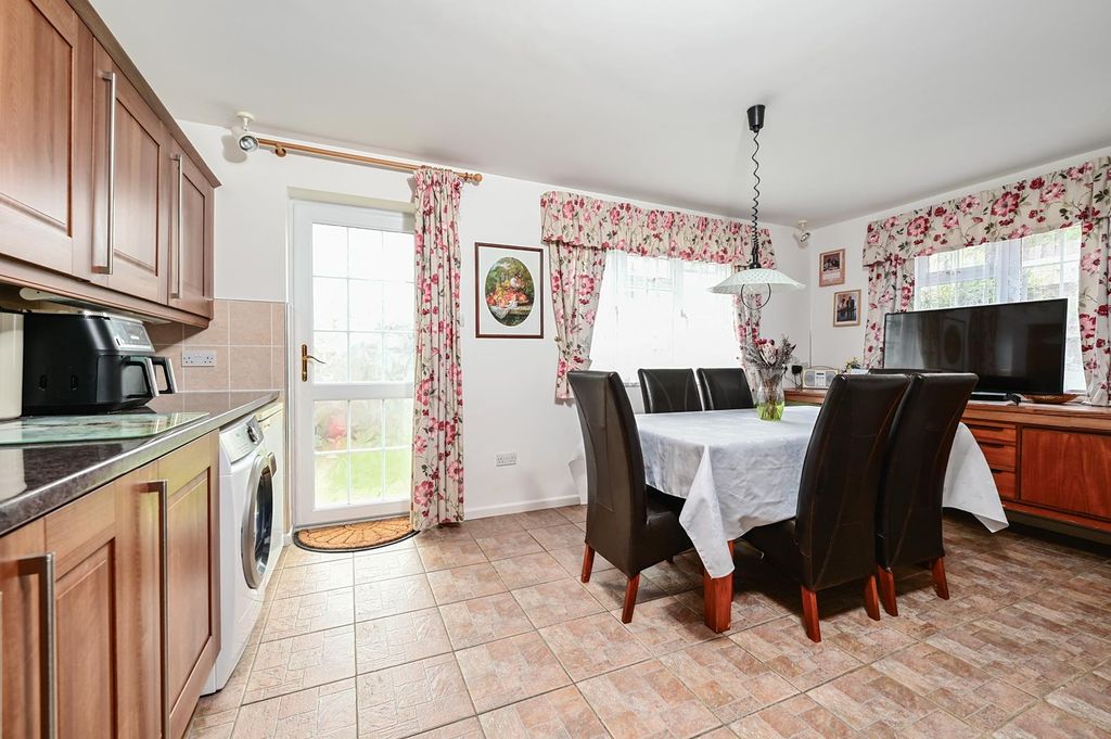 Property photo 2 of 12 Kitchen/Dining Room