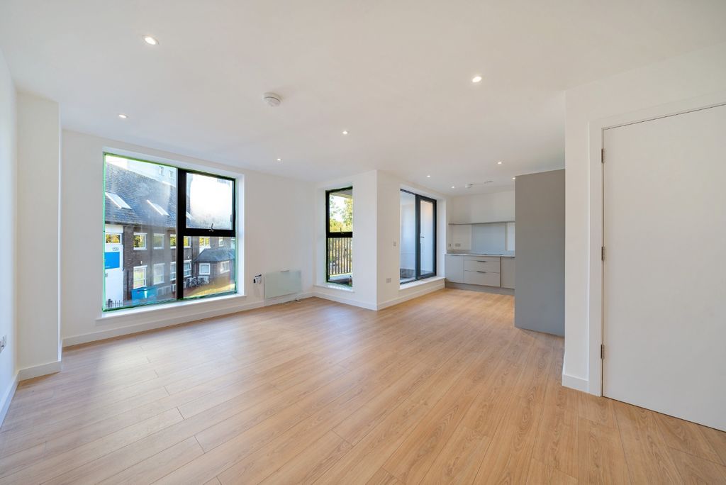 Property photo 1 of 10 4400640