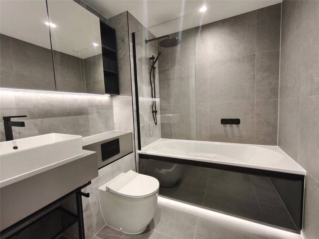Property photo 2 of 17 Picture No. 06