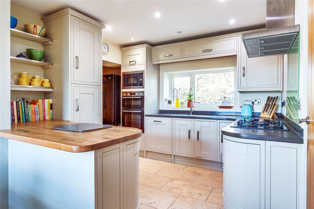 Property photo 3 of 25 Picture No. 04