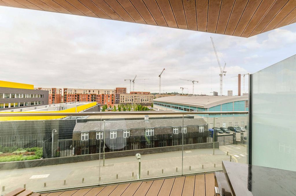 Property photo 3 of 8