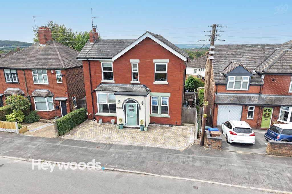 Property photo 1 of 38