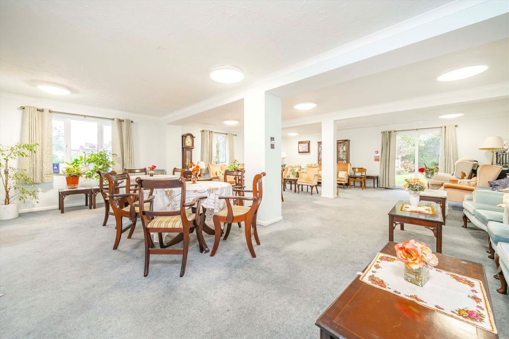 Property photo 2 of 5