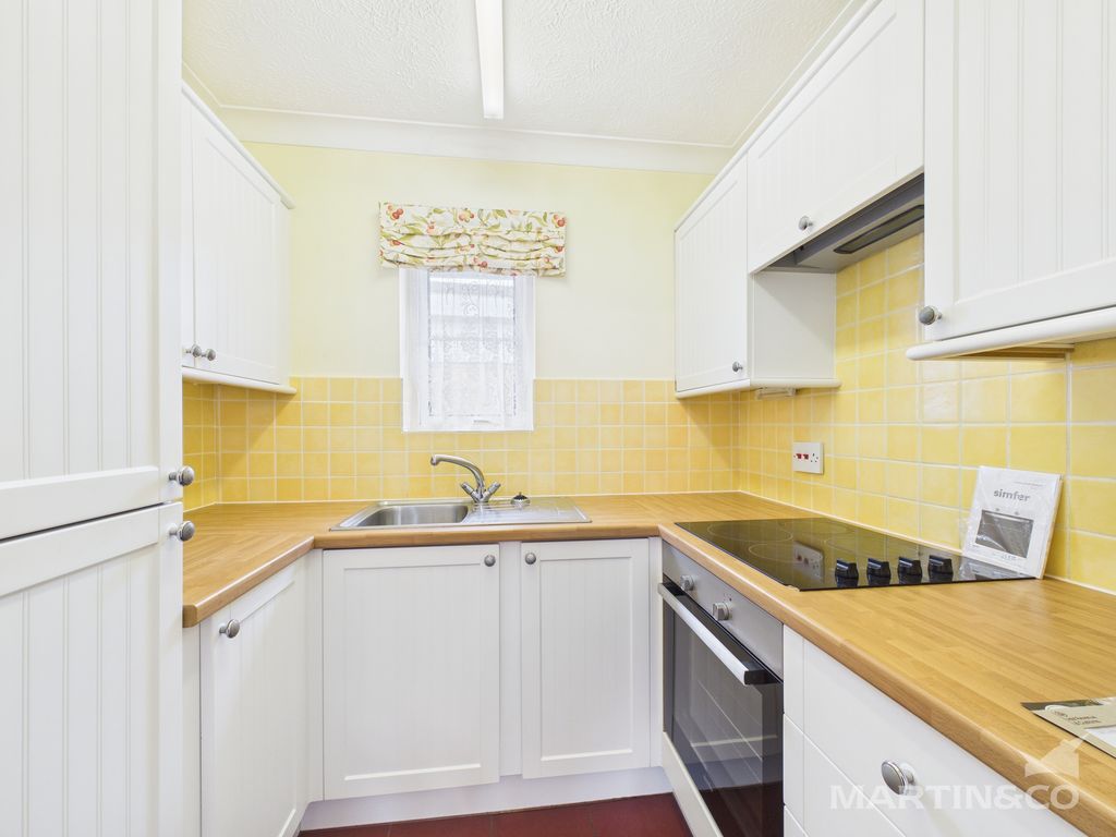 Property photo 2 of 14 Cam02456G0-Pr0201-Still003