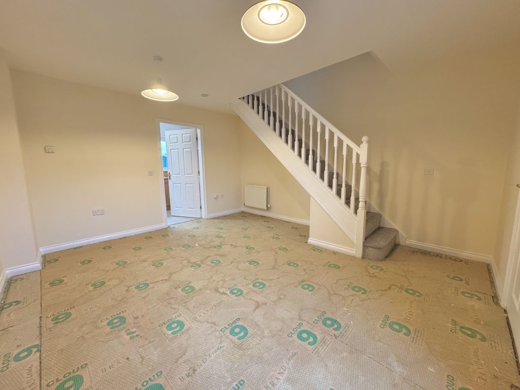 Property photo 3 of 12 Img_5971