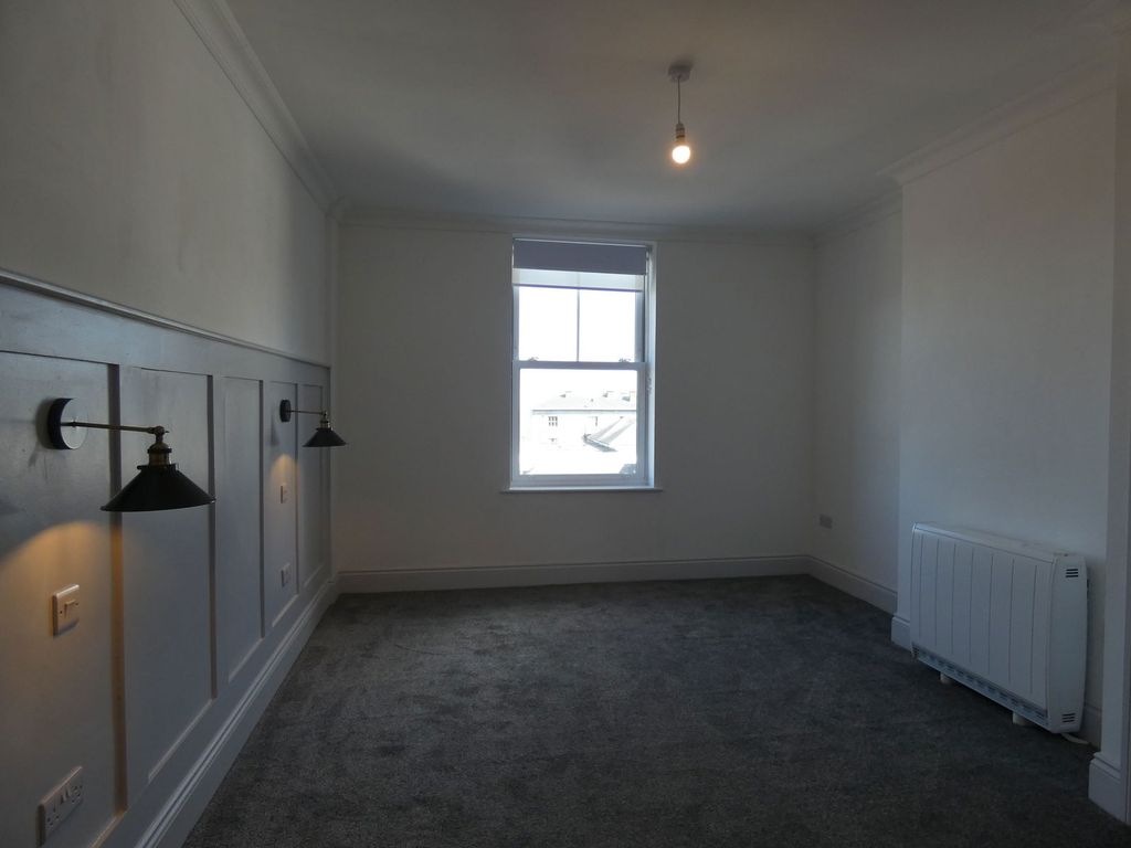 Additional image 8 of 2 bed flat to rentGraham Road, Malvern, Worcestershire WR14