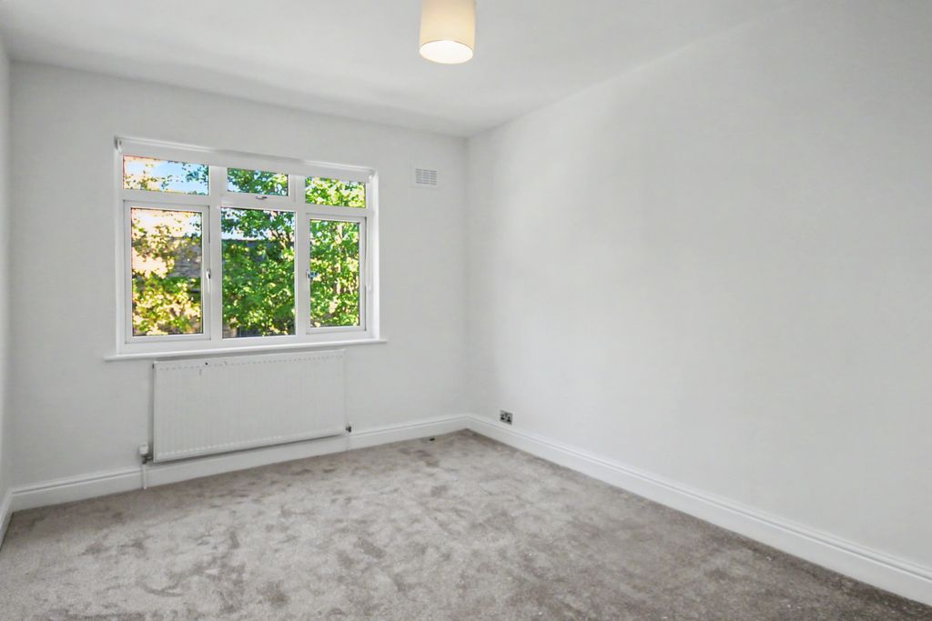 Property photo 3 of 9 3.Jpg