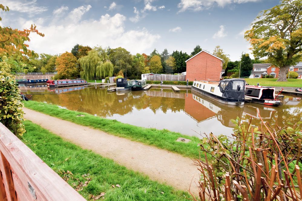 Property photo 3 of 22 Canal View 2