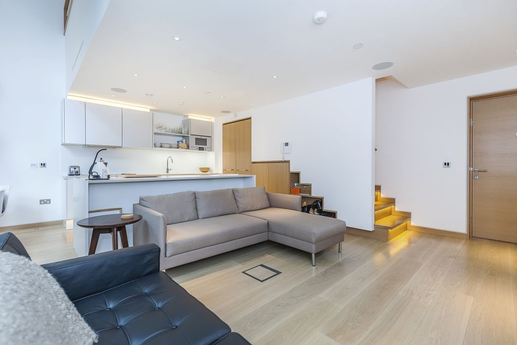 Property photo 2 of 19 6-Pontifex-Wharf-016