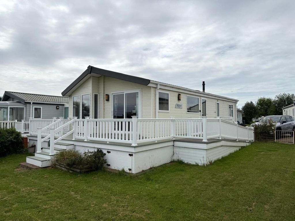 Property photo 1 of 22 Exterior